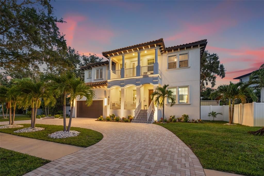 439 BAYVIEW DRIVE NE, St Petersburg, FL 33704