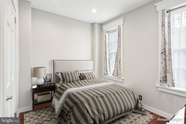 718 BRADFORD ALY, Philadelphia, PA 19147