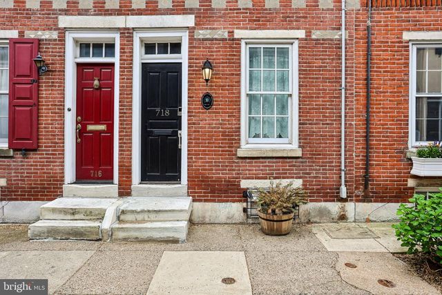 718 BRADFORD ALY, Philadelphia, PA 19147