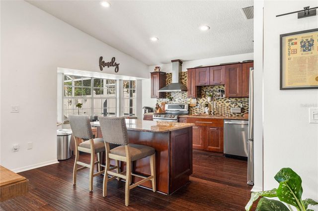 5806 CAY COVE COURT, Tampa, FL 33615