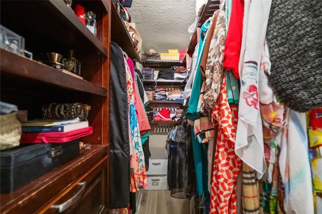 5806 CAY COVE COURT, Tampa, FL 33615