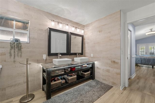 5806 CAY COVE COURT, Tampa, FL 33615