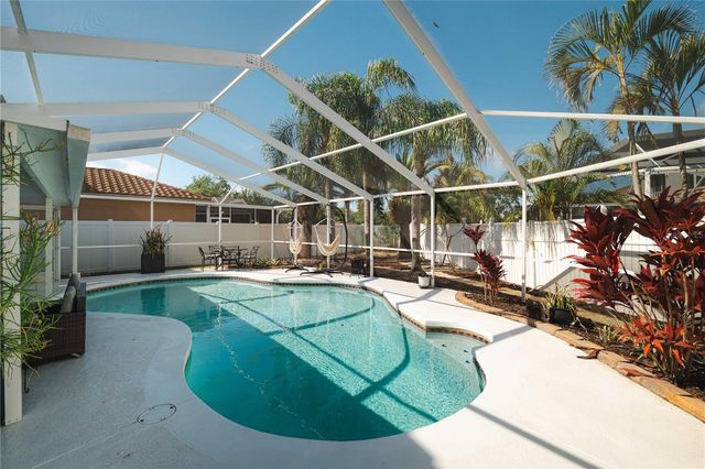 5806 CAY COVE COURT, Tampa, FL 33615