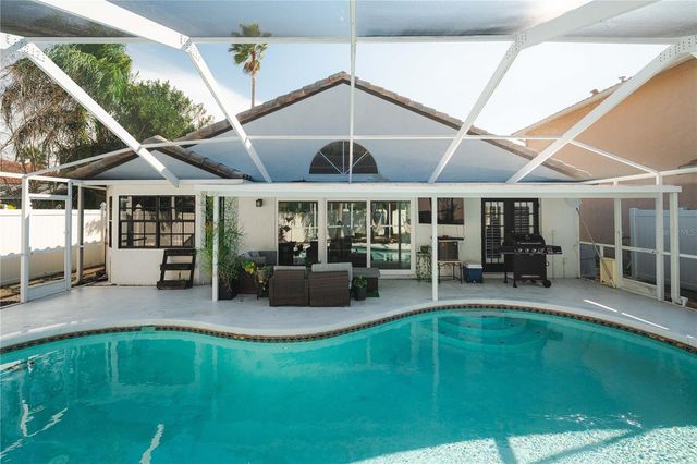 5806 CAY COVE COURT, Tampa, FL 33615