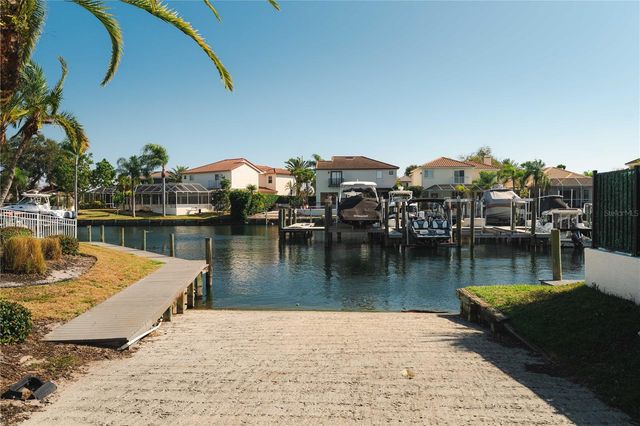 5806 CAY COVE COURT, Tampa, FL 33615