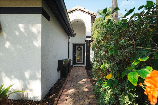 5806 CAY COVE COURT, Tampa, FL 33615