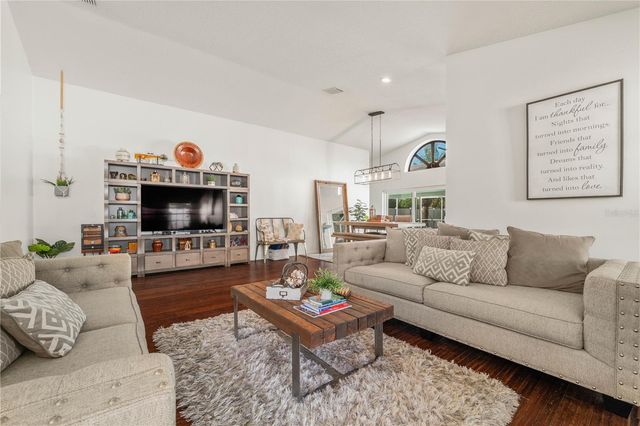 5806 CAY COVE COURT, Tampa, FL 33615