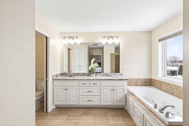 5865 Comstock Lane N, Plymouth, MN 55446