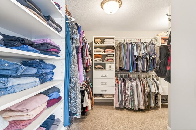 5865 Comstock Lane N, Plymouth, MN 55446