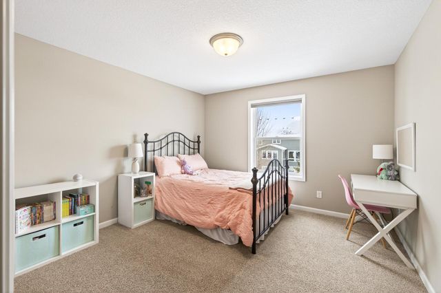 5865 Comstock Lane N, Plymouth, MN 55446