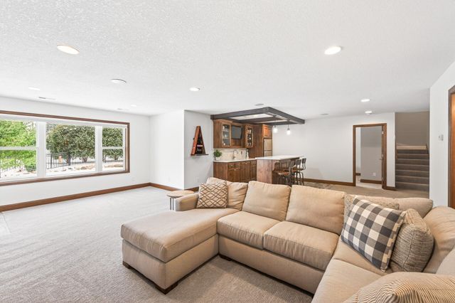 5865 Comstock Lane N, Plymouth, MN 55446