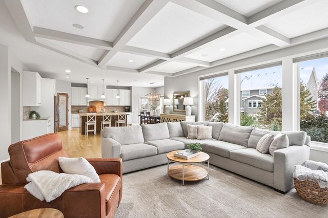 5865 Comstock Lane N, Plymouth, MN 55446