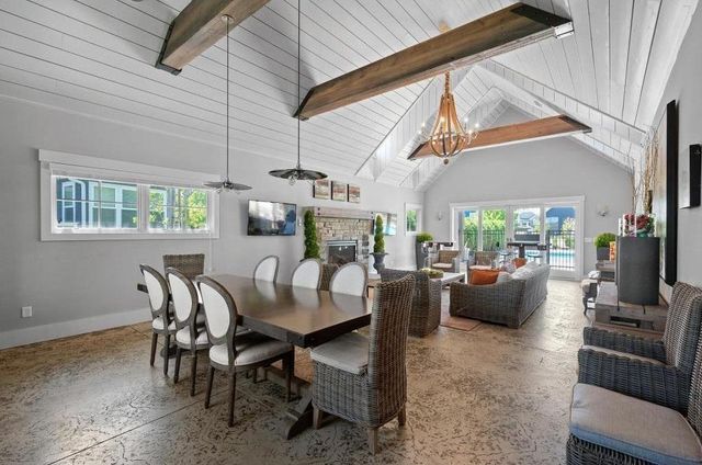 5865 Comstock Lane N, Plymouth, MN 55446