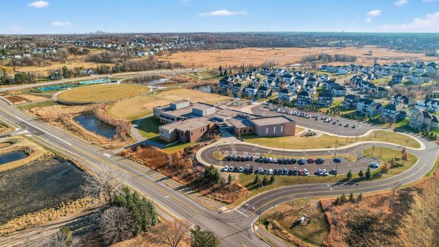 5865 Comstock Lane N, Plymouth, MN 55446