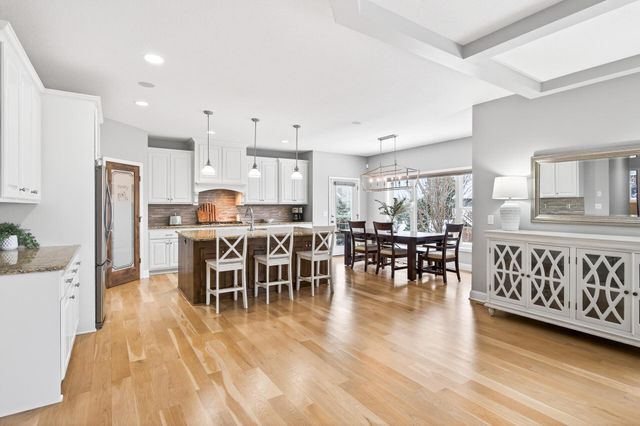 5865 Comstock Lane N, Plymouth, MN 55446