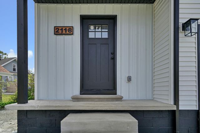 2118 James Street, Burton, MI 48529