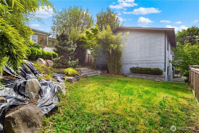 1710 30th Avenue, Seattle, WA 98122