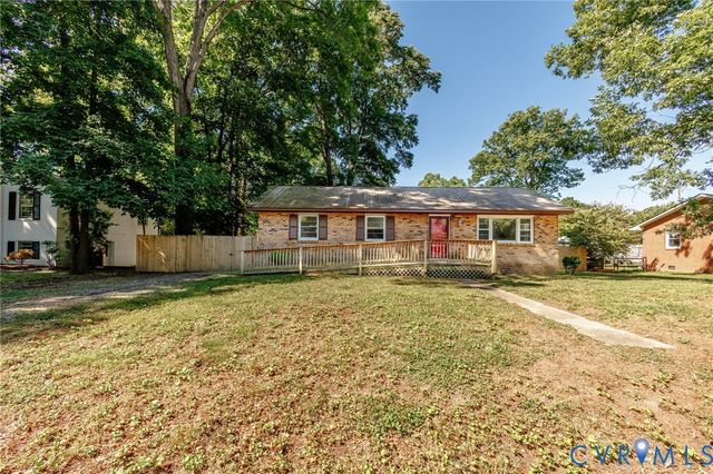 14532 Sir Peyton Dr, Chester, VA 23836