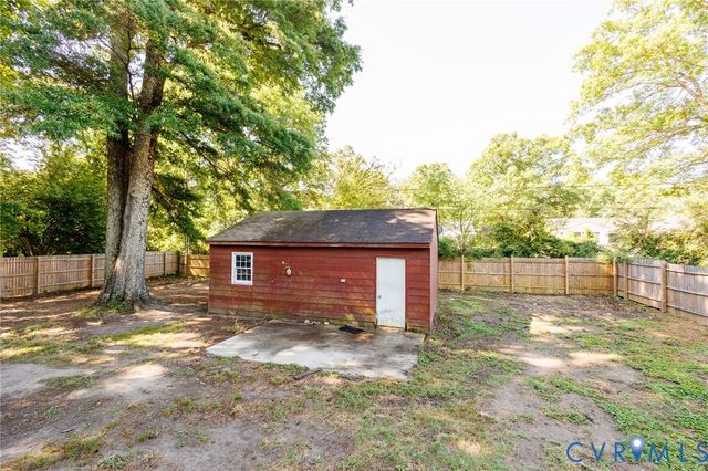 14532 Sir Peyton Dr, Chester, VA 23836