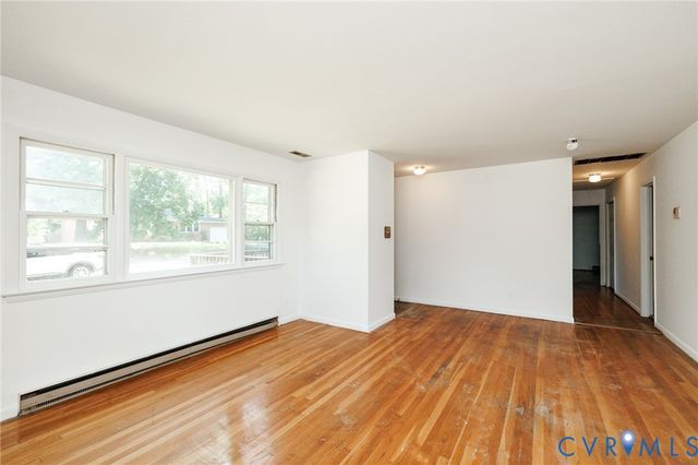 14532 Sir Peyton Dr, Chester, VA 23836