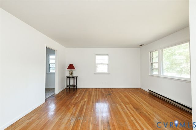 14532 Sir Peyton Dr, Chester, VA 23836