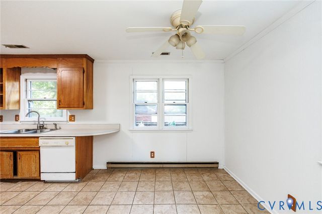 14532 Sir Peyton Dr, Chester, VA 23836