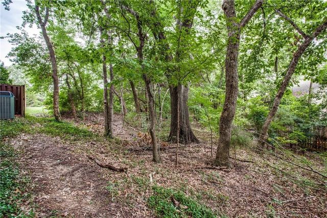 7034 Clear Springs Circle, Garland, TX 75044