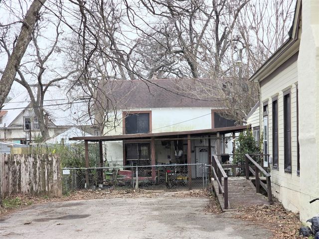 322 Capps Street, Marlin, TX 76661
