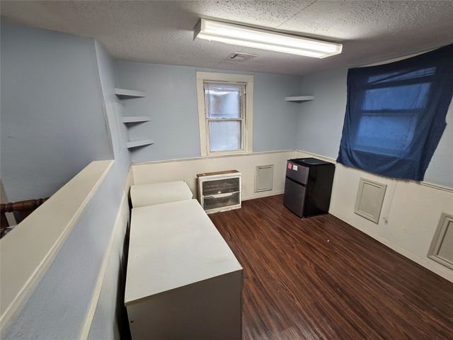 322 Capps Street, Marlin, TX 76661