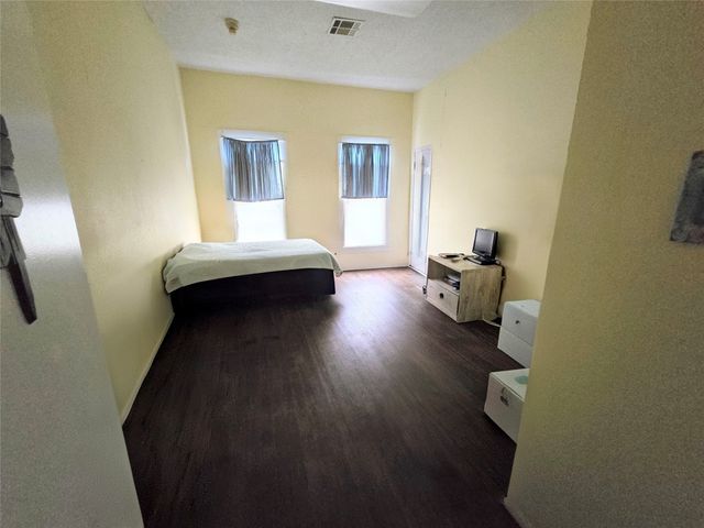 322 Capps Street, Marlin, TX 76661