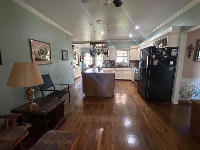 9 Kere Trace, Cherokee Village, AR 72529