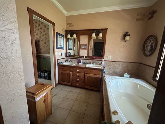 9 Kere Trace, Cherokee Village, AR 72529