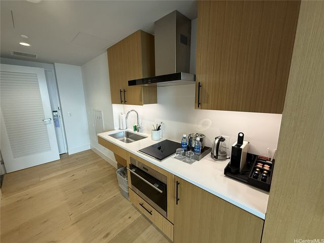 1390 Kapiolani Boulevard 3608, Honolulu, HI 96814