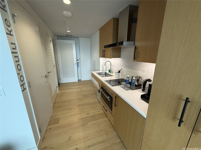 1390 Kapiolani Boulevard 3608, Honolulu, HI 96814
