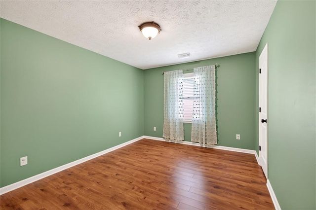 121 Brownsmill Drive, Grayson, GA 30017
