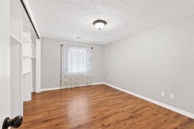 121 Brownsmill Drive, Grayson, GA 30017