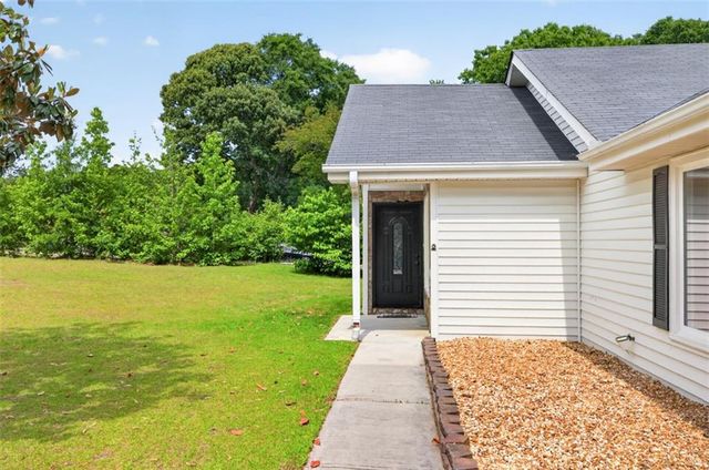 121 Brownsmill Drive, Grayson, GA 30017