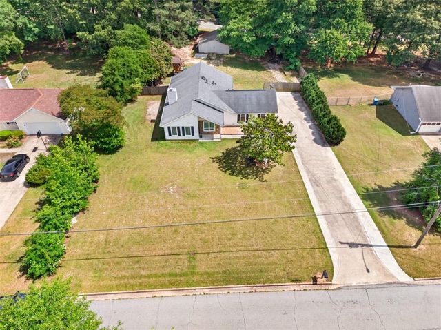 121 Brownsmill Drive, Grayson, GA 30017