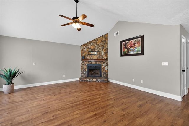 121 Brownsmill Drive, Grayson, GA 30017