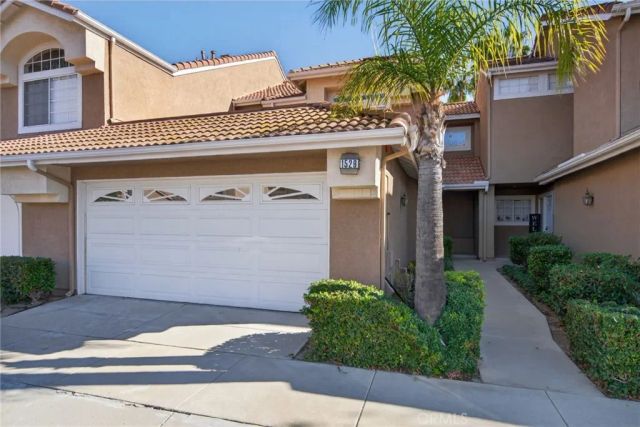 1529 Elegante Court, Corona, CA 92882