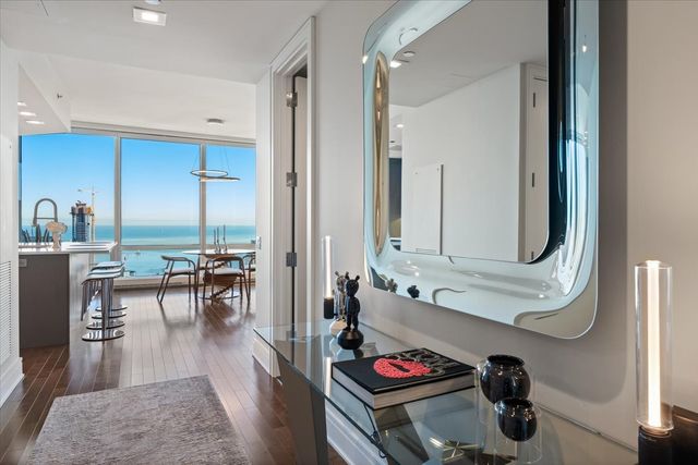 401 N Wabash Avenue 47J, Chicago, IL 60611