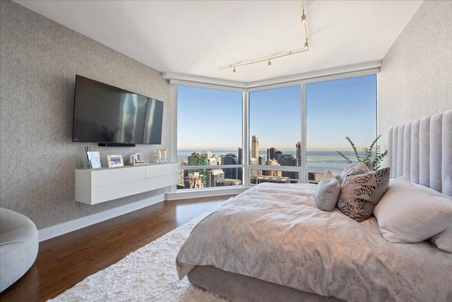 401 N Wabash Avenue 47J, Chicago, IL 60611