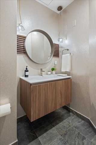 401 N Wabash Avenue 47J, Chicago, IL 60611