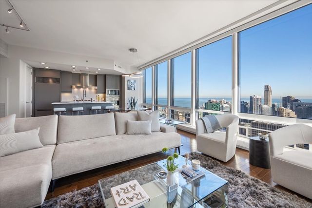 401 N Wabash Avenue 47J, Chicago, IL 60611