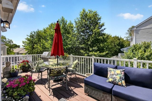 502 Titus Rd, Lambertville City, NJ 08530