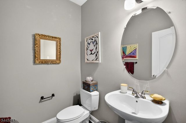 502 Titus Rd, Lambertville City, NJ 08530