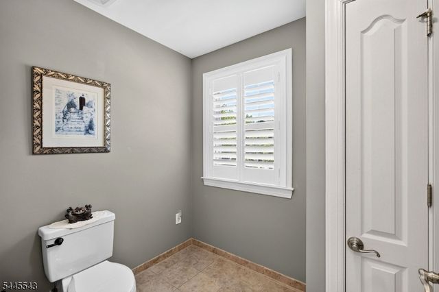 502 Titus Rd, Lambertville City, NJ 08530