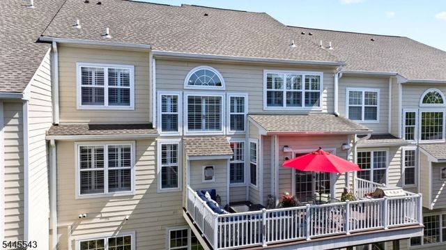 502 Titus Rd, Lambertville City, NJ 08530