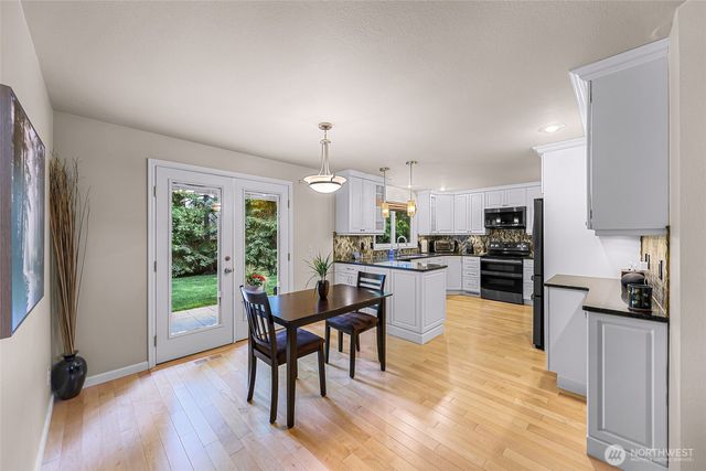 24520 SE 46th Street, Sammamish, WA 98029