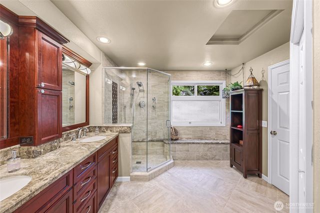 24520 SE 46th Street, Sammamish, WA 98029